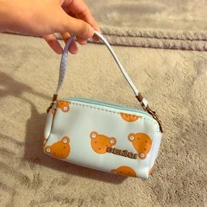 Cute makeup carrier